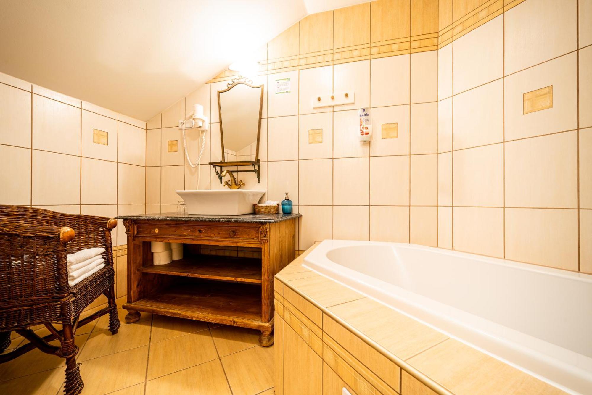 Hotel Sepetna Ostravice Eksteriør billede